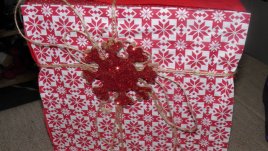 Новогодишни поздрави и празник за двама