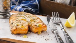 Глазирана сьомга с кайсии и джинджифил