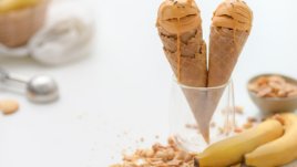 Домашен бананов сладолед с фъстъчено масло 