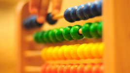 Имат ли право родителите да избират как да образоват децата си?