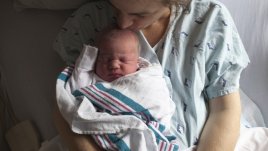 Външният вид на бебето – ще се запазят ли сините очи и русата коса?