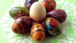 Да нашарим яйцата с картофени печати