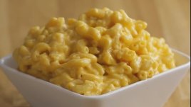 Макарони с мляко и чедър