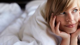 Невинни малки лъжи, които рушат връзката ви