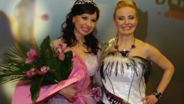 Избраха 44-годишната Даниела Цветанова за Мисис Баба 2011