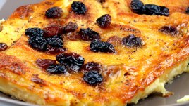 Пудинг с кроасани, ядки и стафиди