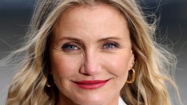 "Предпочитам лицето ми да остарява вместо лице, което вече не ми принадлежи"