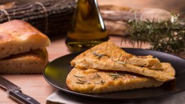 Италианска скиачата (schiacciata) с картофи