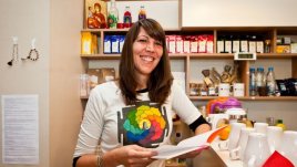 Даниела Парикатева: Заниманията с йога ни учат на красота, здраве и антистрес