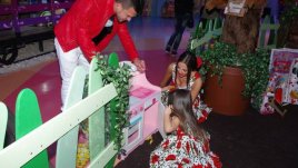 Николета и Валери заедно на рожден ден