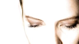 Глина за красива и стегната кожа 