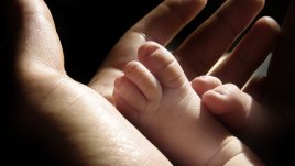 Бебе с тегло 5,25 кг се роди нормално в "Света София"