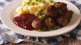 Пюре от картофи и земна ябълка (гулия)