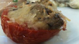 Домати пълнени с кайма и гъби