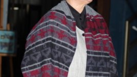 Мир, любов, радост в изложба-рецитал на Мариана Еклесия