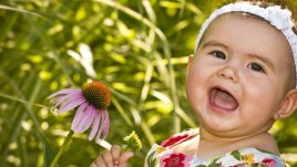 Първа грижа за бебешките зъбки