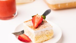 Трилече – кекс с три вида мляко 