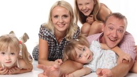 Как да прекараме скучния и мрачен ден по забавен начин с децата?