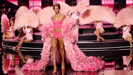 Джиджи Хадид, Алесандра Амброзио и останалите ангели в шоуто на Victoria's Secret (+Снимки)