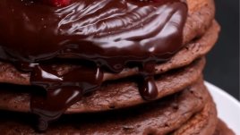 Палачинки от шоколадово тесто с глазура 