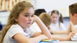 За или против предмета добродетели и религия в училище – мнения на родители