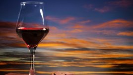 Искате да отслабнете? Консумирайте шоколад и червено вино!