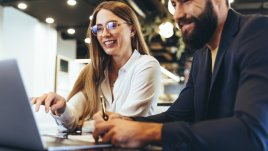 Как да го накарате да ви забележи?