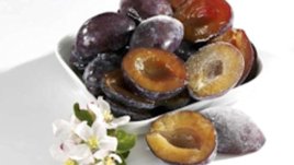 Бременност седмица 11: Просто сладка слива!