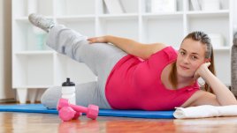 Опасни ли са упражненията с тежести през бременността?