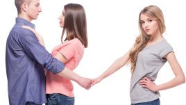 Бившият ви излиза с най-добрата ви приятелка – как да го преодолеете? 
