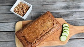 Кекс с тиквички и орехи 