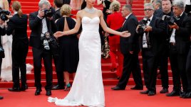 Разкошни тоалети на кинофестивала в Кан 