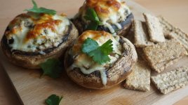 Видео рецепта: Гъби с пилешко месо