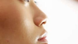 Белтъчна маска за мазна кожа