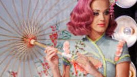 Правилната козметика за коса и лице в дъждовен ден