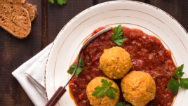 Вегетариански кюфтета от леща