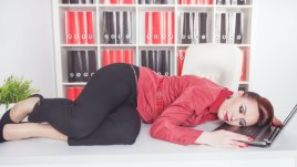 Техники за прогонване на следобедната умора без кафе