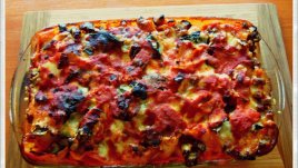 Запечена паста със сос, моцарела и пармезан