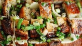 Пълнено кашкавалено хлебче