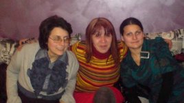 4 жени се правят на актриси и влизат в столично училище