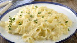 Фетучини с кашкавал и сирене