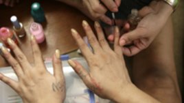 Помощ за белещи се нокти