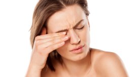 Какво предизвиква потрепването на клепачите?