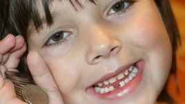 Кои храни са вредни за детските зъби?