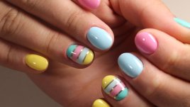 Тюркоазени багри в маникюра