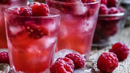 Бърз домашен сироп от малини