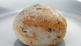 Царевични хлебчета с маслини