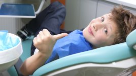 Кога се налага стоматологично лечение на деца под пълна анестезия