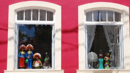 Украсяваме ли празнично прозорците?