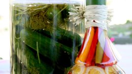 Кои храни да приемате преди консумацията на алкохол и защо?